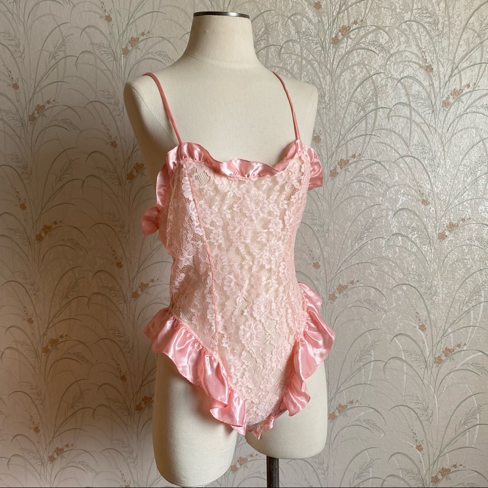(SOLD)Sailor Moon vintage Victoria’s Secret onesie